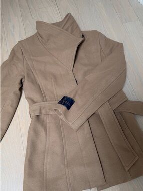 Babaton Tailored Belted Trench Coat in Camel